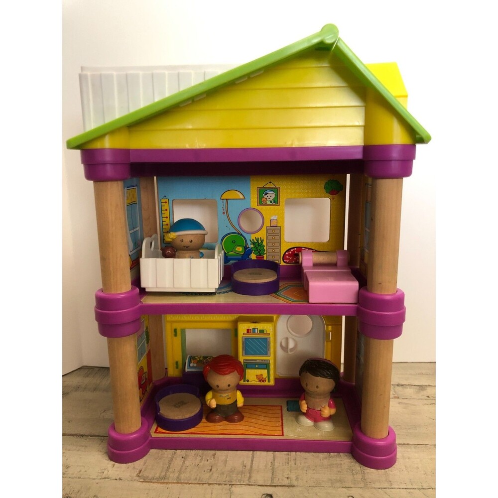 Learning Curve Play Town Family House Cottage with family and accessories 2007